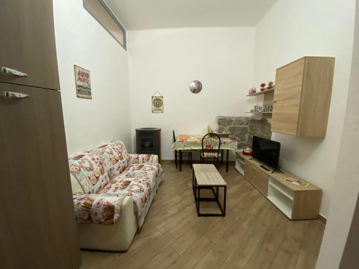 Ferienwohnung La Casa Di Sara Nuoro  Zimmer foto